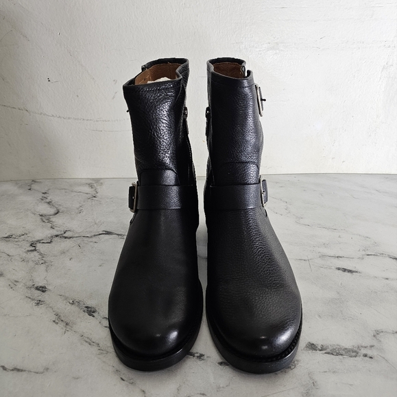 Frye Vicky Engineer Black Leather Moto Ankle Boots 9.5 New With Box - Picture 2 of 7